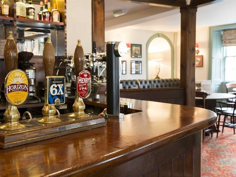 Hostal The Kings Arms Hotel - Inn