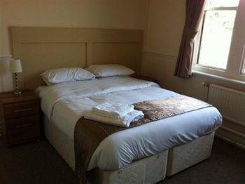 Hostal The Black Horse Hotel