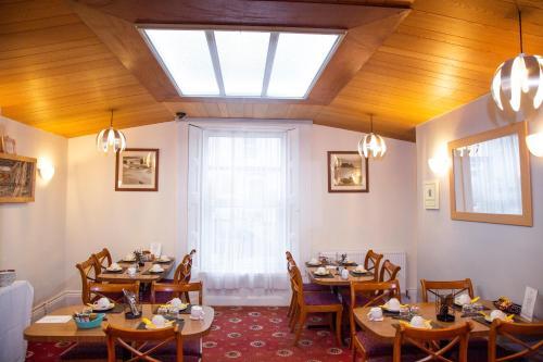 Bed & Breakfast Kynance House