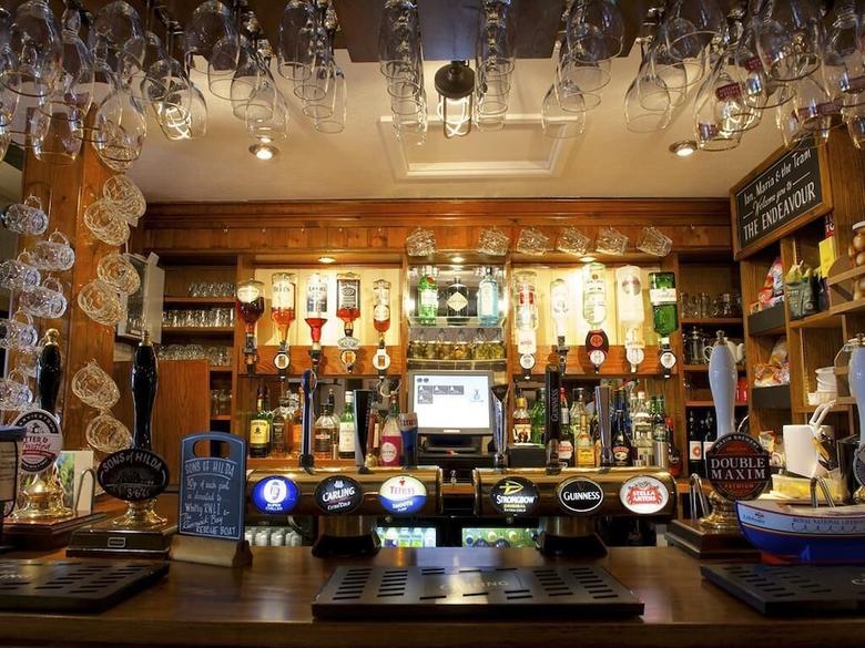 Hostal The Endeavour