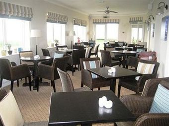 Hostal The Cliff House Hotel
