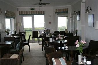 Hostal The Cliff House Hotel