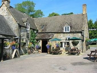 Hostal The Plough Inn