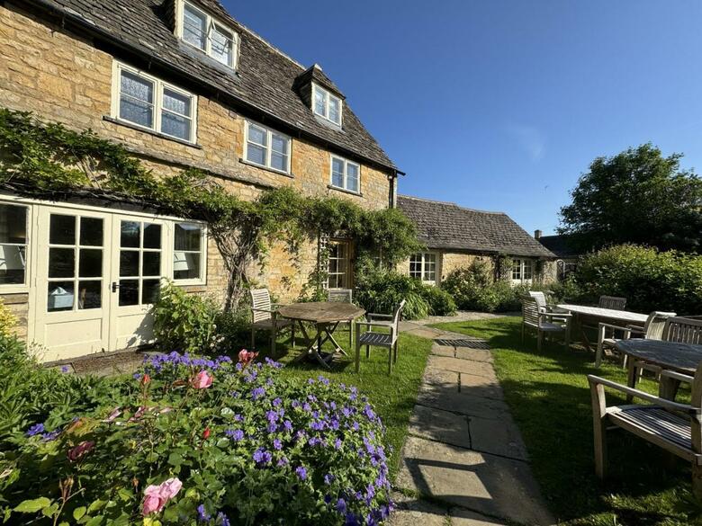 Hotel Guiting Guest House