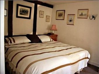 Bed & Breakfast Lower Bache House
