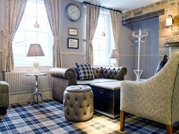 Hostal The County Hotel