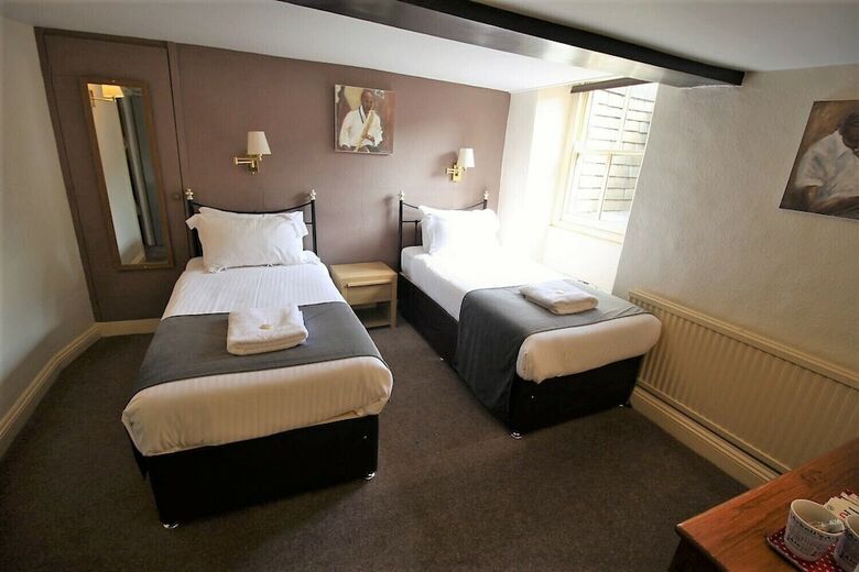 Hostal The Kings Arms
