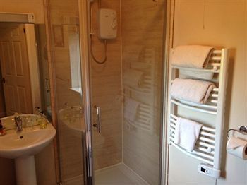 Primrose Lodge B&B