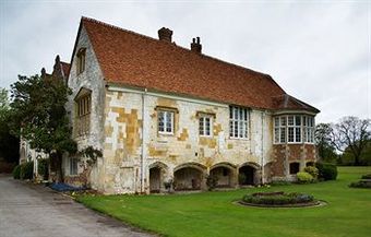 Hotel Bisham Abbey National Sports Centre