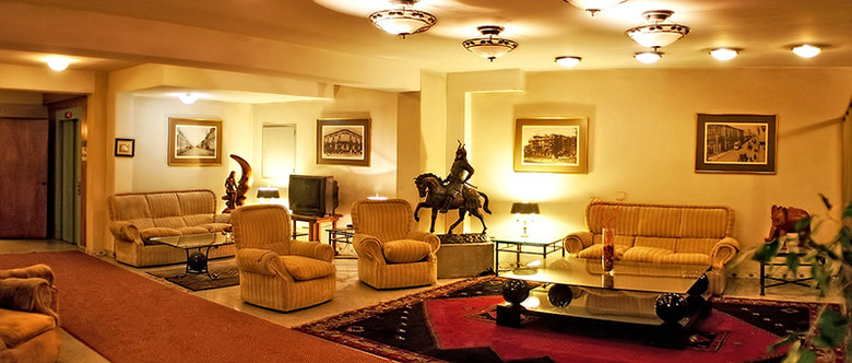 Hotel Windsor Suites