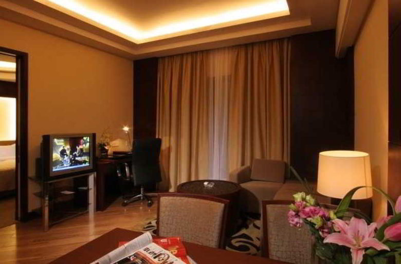 Hotel Portman Plaza