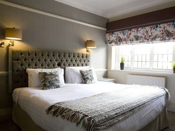 Hostal The Broadoak Hotel