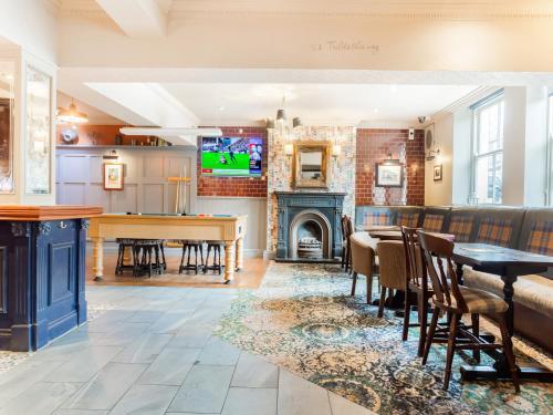 Hostal The Brunel Inn