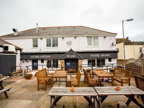 Hostal The Brunel Inn