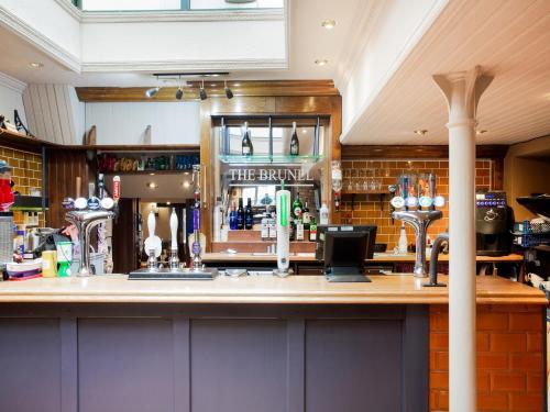 Hostal The Brunel Inn
