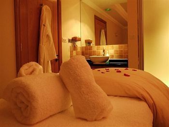 Hempstead House Hotel