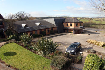 Hostal The Town And Country Lodge