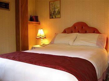 Bed & Breakfast Court Barn Country House Hotel