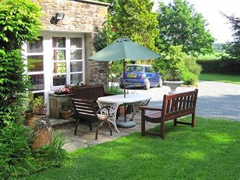 Bed & Breakfast Court Barn Country House Hotel