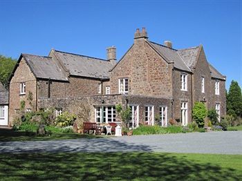 Bed & Breakfast Court Barn Country House Hotel
