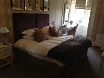 Hotel Falcon Manor