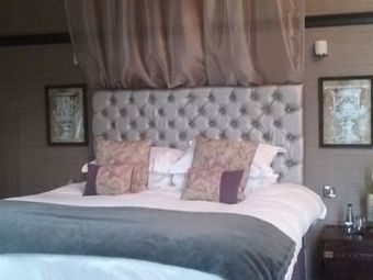 Hotel Falcon Manor