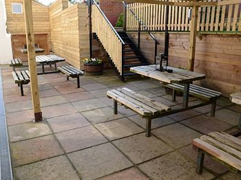 Hostal The Hollies Inn