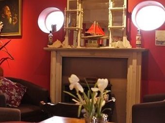 Hostal The Pilot Boat Inn