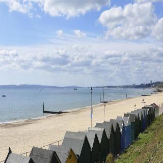 Hotel Bonnington Beach