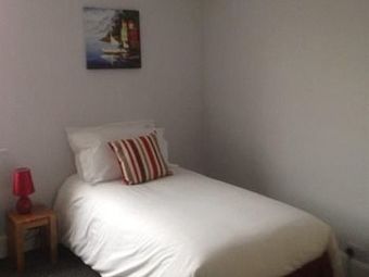 Hostal The Crown