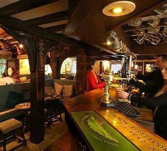 Hostal The John Barleycorn Inn