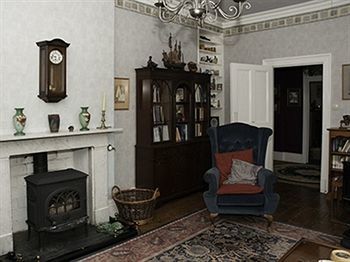 Glanhelyg B&B
