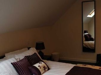Hostal We Three Loggerheads