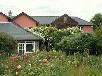 Hotel Pen-y-bryn House