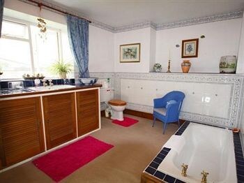 Hotel Pen-y-bryn House