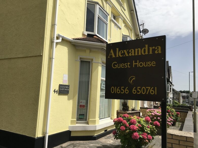 Hotel Alexandra Guest House