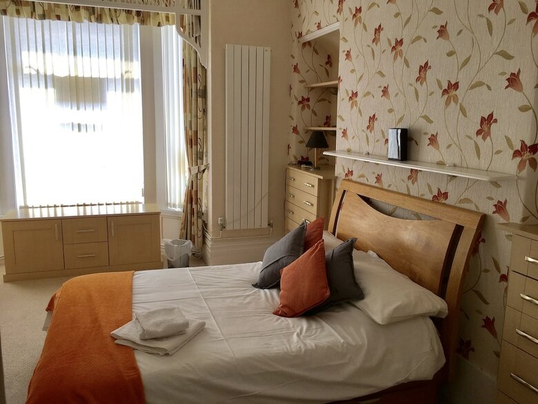 Hotel Alexandra Guest House
