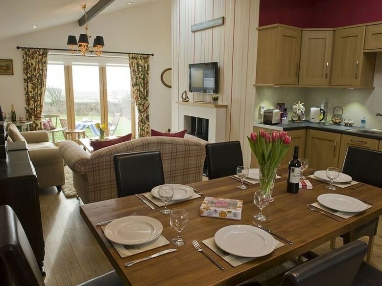 Hotel South Stack Coastal Retreats