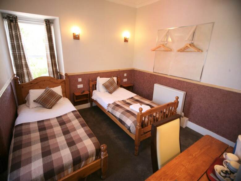 Hostal Roy Bridge Hotel