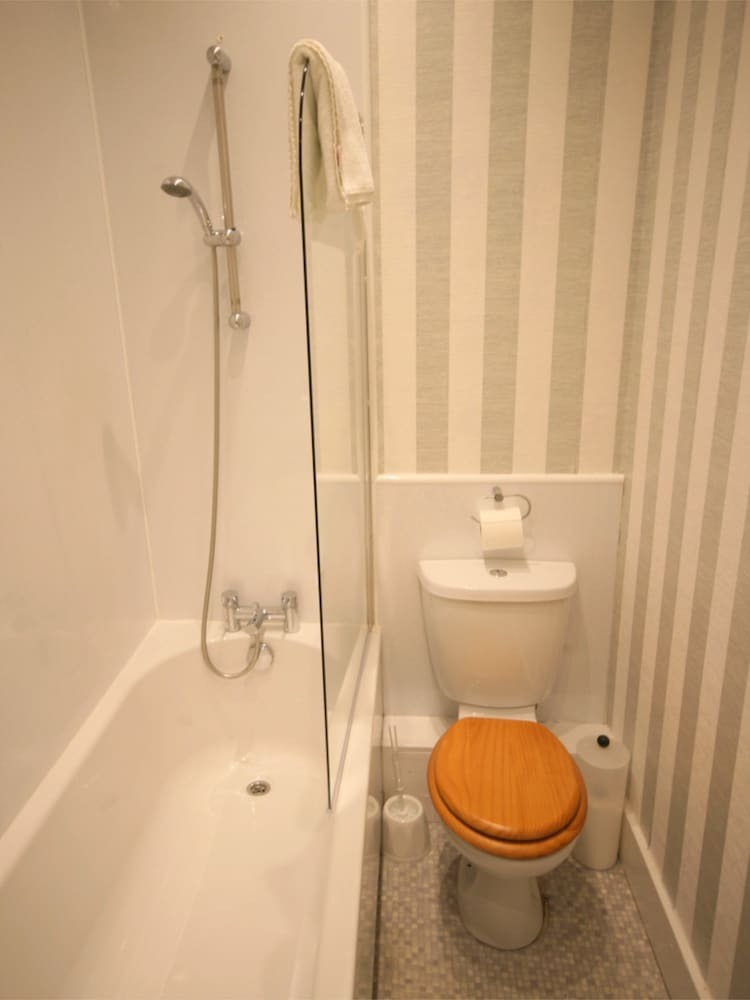 Hostal Roy Bridge Hotel