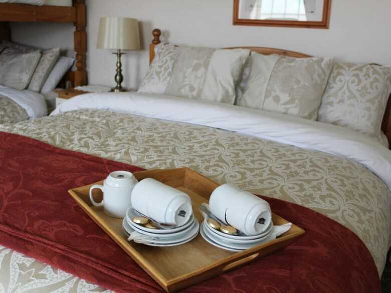 Bed & Breakfast Carnalbanagh House