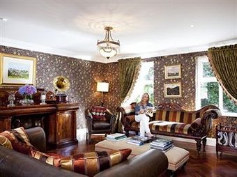 Bed & Breakfast Lisnacurran Country House