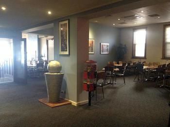 Port Lincoln Pier Hotel