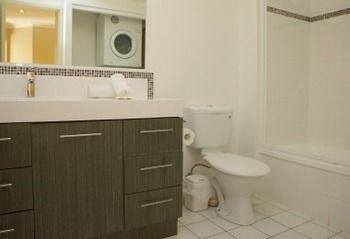 Sanctuary Lake Apartments
