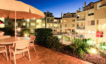 Hotel Sand Castles On Currumbin Beach
