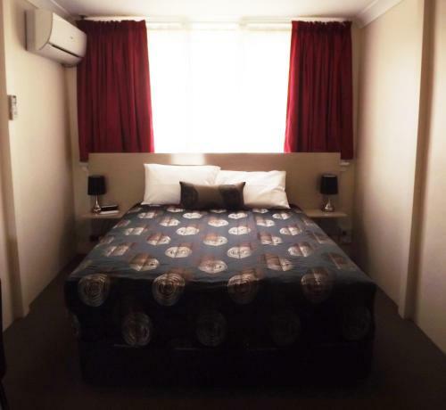 High Street Motor Inn