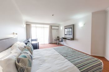 Ramada Hotel Hope Harbour
