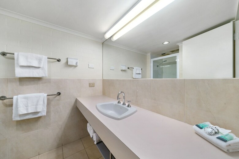 Best Western Warby Lodge Motor Inn