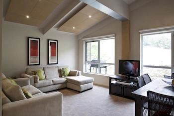 Altitude Apartments