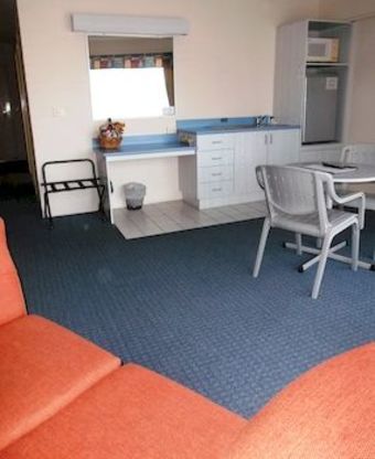 Harbour Royal Motel